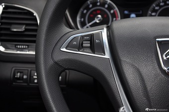 2015款宝骏560 1.8L手动精英型