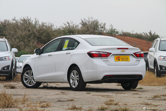 2016款科鲁兹1.5L自动时尚天窗版