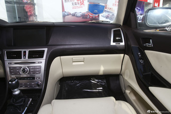 2013款思锐1.5TI手动尊享型