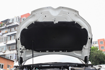 2014款雪铁龙C5 1.6T自动尊贵型