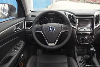 2016款CS75 2.0L手动领先型国4