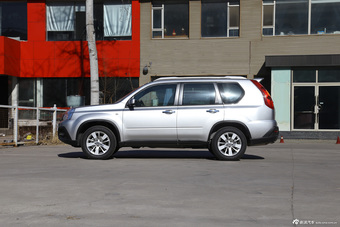 2015款东风风度MX6 2.0L CVT四驱UPR