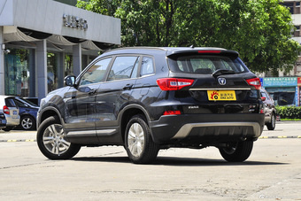 2016款长安CS75 2.0L手动领先型国5