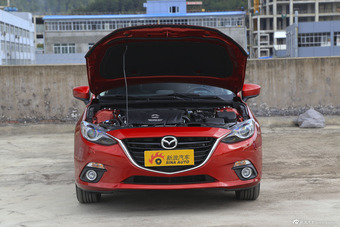 2016款马自达3昂克赛拉2.0L自动三厢旗舰型图片