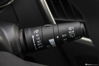 2015款东风风神AX7 2.0L手动智悦型