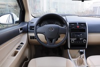 2015款绅宝D20三厢1.3L手动乐活版