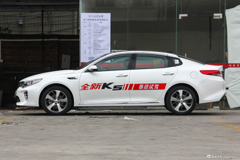 2016款起亚K5 2.0L自动LUXURY