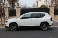 2014款指南者2.0L自动两驱豪华版