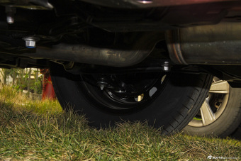 2015款YARiS L致炫1.5L自动魅动版