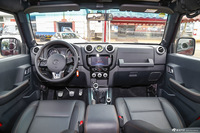 2016款北京BJ40L 2.0T手动四驱尊贵版