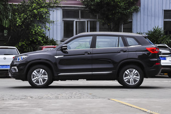 2016款长安CS75 1.8T自动精英型国5