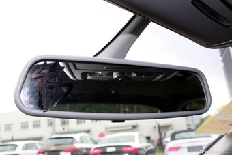 2015款奥迪A4L到店实拍