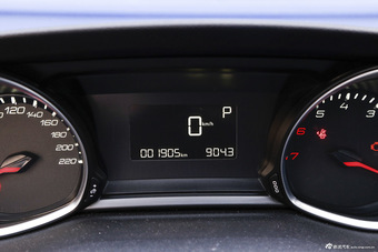 2015款东风标致308S 1.2T自动劲驰版