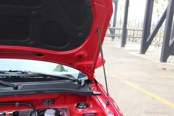 和悦iEV 纯电动轿车到店实拍