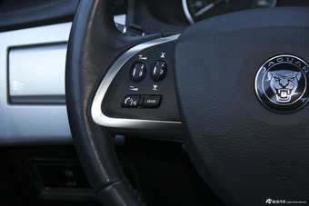 2015款捷豹XF3.0自动SC R-Sport豪华版