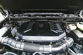 2016年北京BJ80 2.3T手动尊贵版