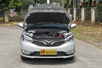 2016款海马M3 1.5L手动智能舒适型