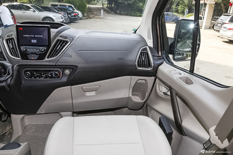 2016款途睿欧2.0T手动精睿版