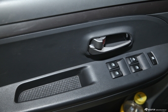 2013款北斗星X5 1.4L手动VVT巡航型