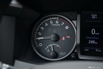 2016款塔库玛3.5L手动标准版