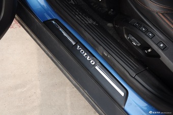 2015款沃尔沃V40 Cross Country 2.0T T5智雅版