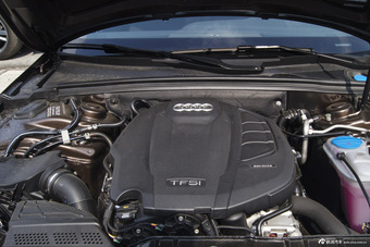 2016款奥迪A4L 3.0T自动45TFSI quattro个性运动版