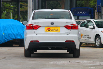 2015款悦翔V7 1.6L 手动乐尚型