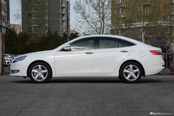 2016款奔腾B70 2.0L自动十周年纪念版