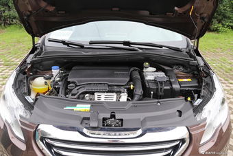 2016款标致2008 1.2THP自动领航版