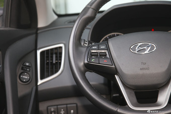 2015款ix25 2.0L 自动四驱尊贵型