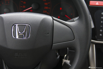 2015款锋范 1.5L手动进取版