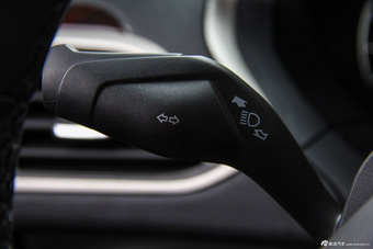 2016款林肯MKZ 2.0T自动尊雅版