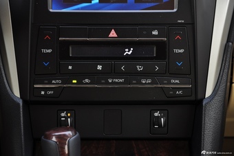 2015款凯美瑞2.5G豪华导航版