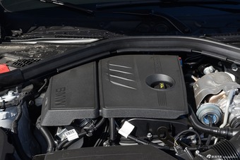 2016款宝马3系 1.6T自动316Li时尚型