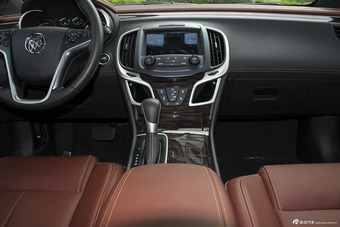 2013款君越2.4L SIDI自动精英舒适型