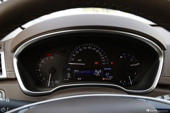 2015款凯迪拉克SRX 3.0L自动精英型