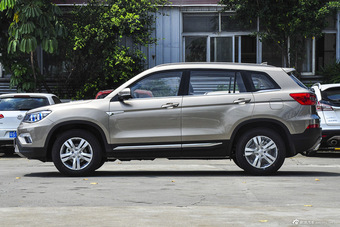 2016款长安CS75 1.8T自动精英型国5