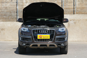 2014款奥迪Q7 35TFSI越野型