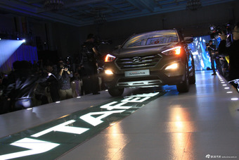 第三代进口现代新胜达上市现场