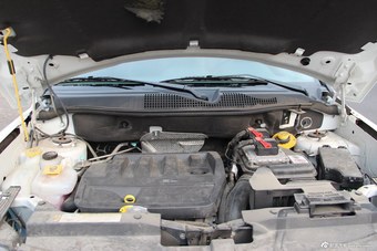 指南者2014款2.0L自动两驱豪华版