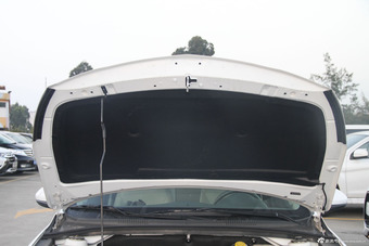 2015款科鲁兹1.5L自动经典SE AT