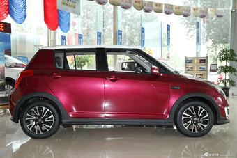 2013款雨燕1.5L自动20周年限量版