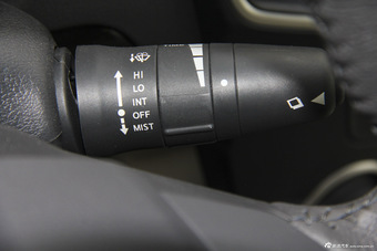 2016款东风风神A60 1.6L自动豪华型