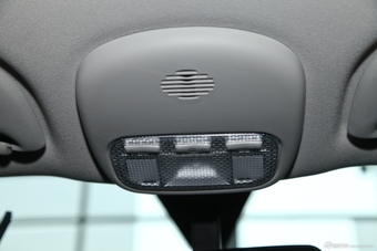 2013款世嘉三厢1.6L手动品尚型