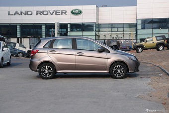 2015款绅宝D20自动两厢1.5L自动乐天版