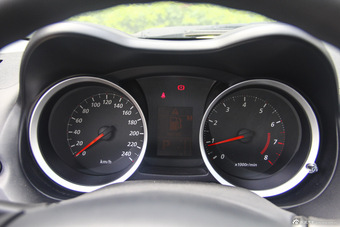 2014款翼神竞速版1.8L CVT舒适型