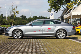 2016款奥迪A7 3.0T自动50TFSI quattro舒适型