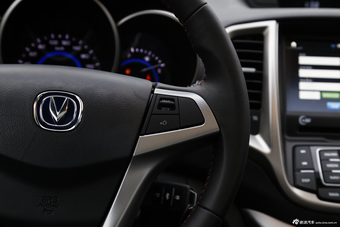 2015款逸动1.6L手动尊贵型国5