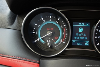 2016款哈弗H1 1.5L自动豪华型蓝标改款