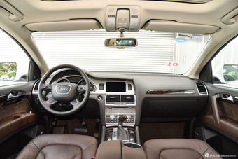 2014款奥迪Q7 35 TFSI越野型图片